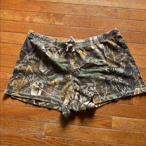 Cabela's Tan and Brown Camo Shorts